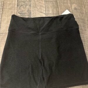 Vuori Women's Black Bike Shorts